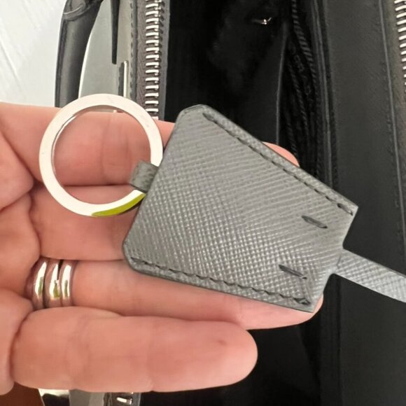 Prada grey Saffiano Lux leather Galleria Double Zipper Medium bag - Picture 7 of 9